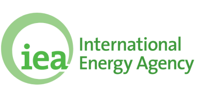  /></p>
<p>Mezinárodní energetická agentura (IEA) dnes ve svém pravidelném měsíčním reportu aktualizovala projekci pro poptávku po ropě v tomto roce. Nově očekává denní poptávku za celý rok na průměrné úrovni 90,5 milionů barelů denně, předchozí projekce byla posazena o 9,4 milionů barelů výše. V meziroční komparaci by měla poptávka po ropě poklesnout o 9,3 milionů barelů denně. </p>
<p>Ve druhém čtvrtletí agentura projektuje meziroční pokles potávky po ropě ve výši 23,1 milionů barelů denně. Pouze za měsíc duben pak pokles poptávky činí 29 milionů barelů denně. Tím se tak poptávka po ropě dostala na úrovně z roku 1995. </p>
<p>Cena ropy dnes klesá o 4,59 %.</p>
<p><br />Zdroj: Bloomberg; IEA</p>
<p class=